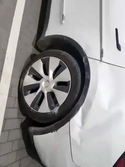 2022 Tesla Model Y 7SAYGDEE4NF496443 VIN:7SAYGDEE4NF496443