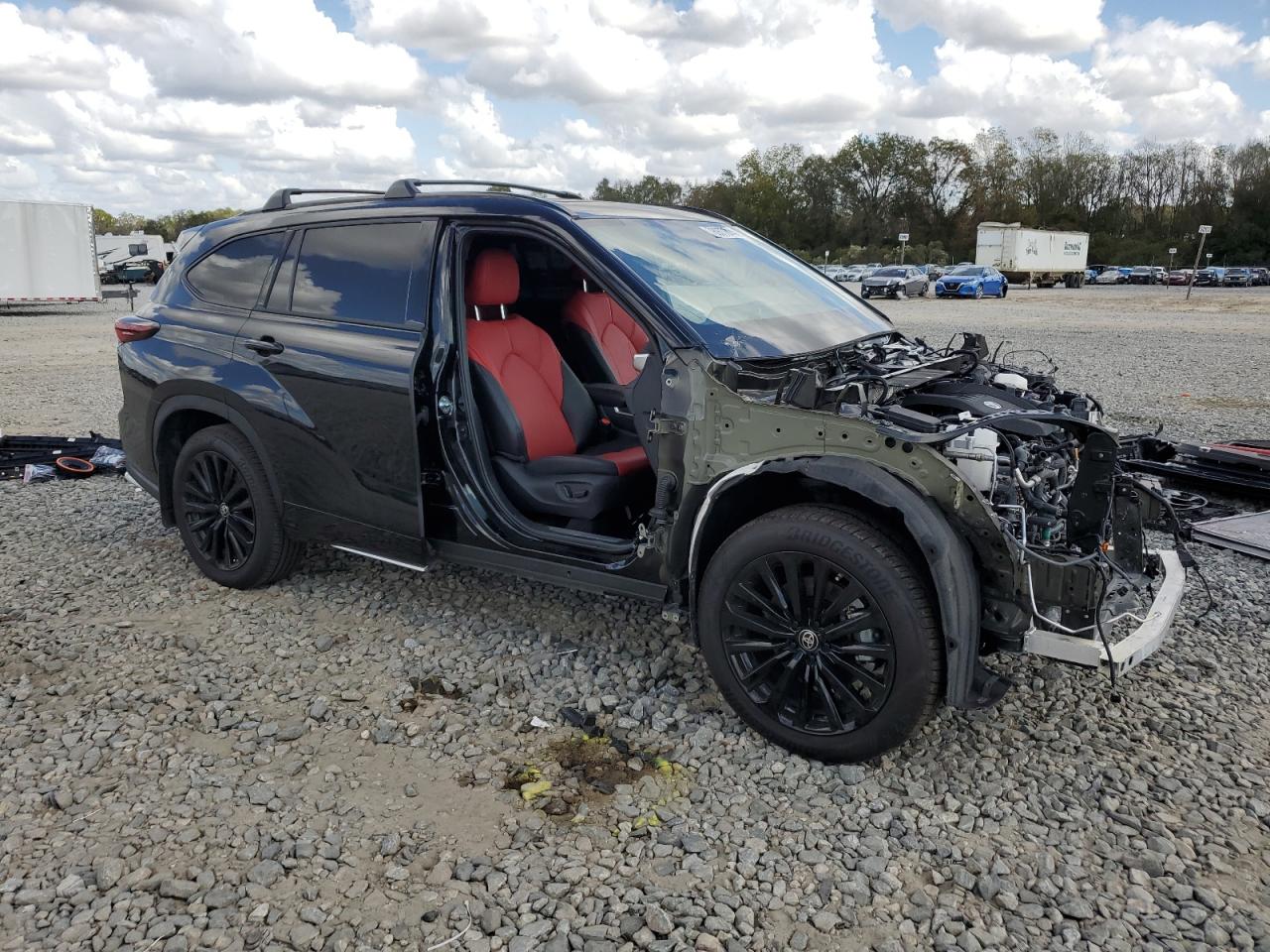 2024 TOYOTA HIGHLANDER LE VIN:5TDKDRAH0RS540089