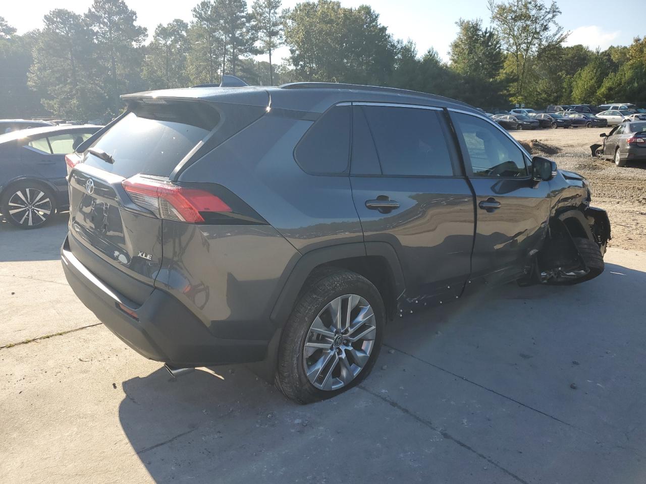 2024 TOYOTA RAV4 XLE PREMIUM VIN:2T3C1RFVXRC260708