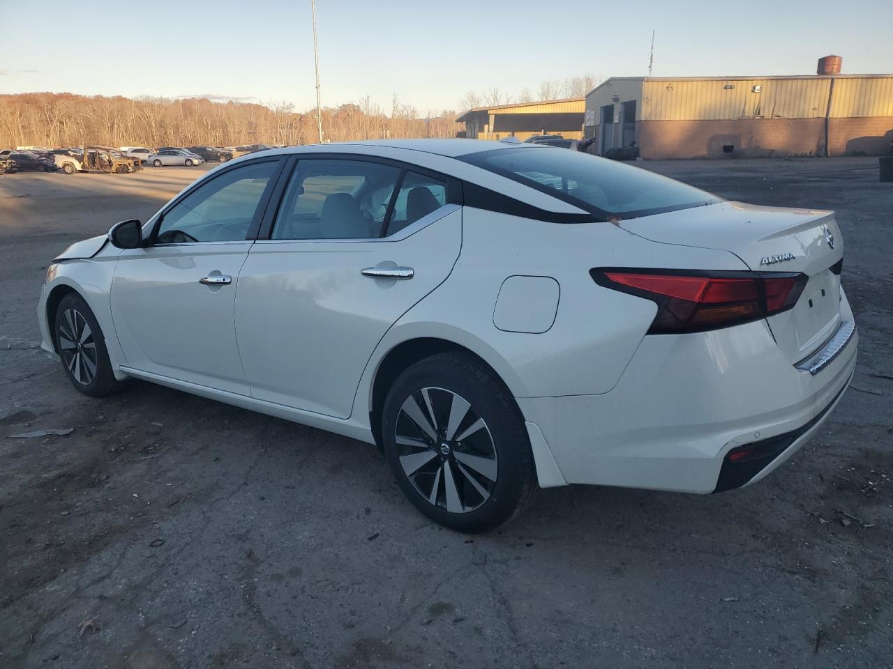 2022 NISSAN ALTIMA SV VIN:1N4BL4DWXNN396928