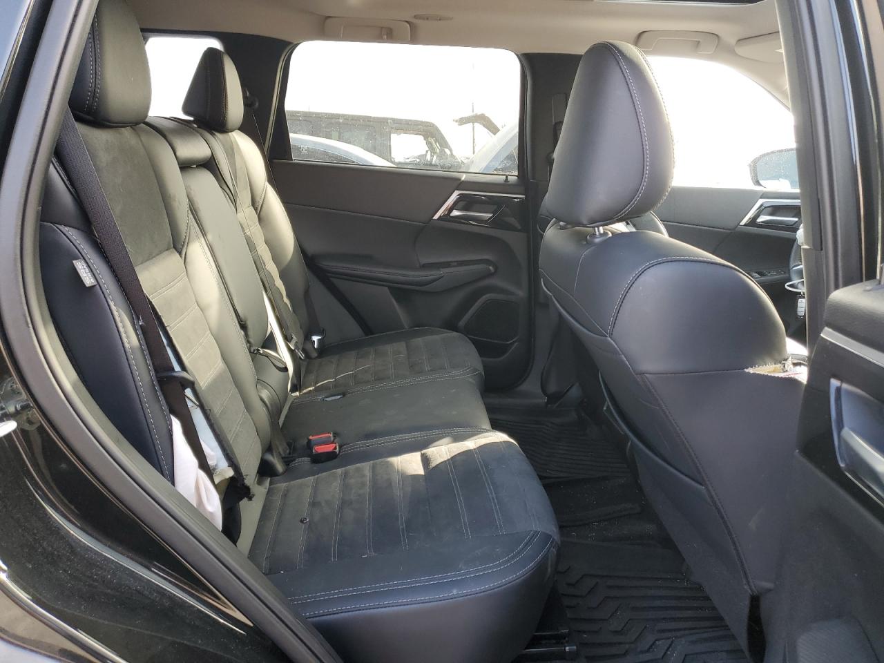 2024 MITSUBISHI OUTLANDER SE VIN:JA4J4VA87RZ076795