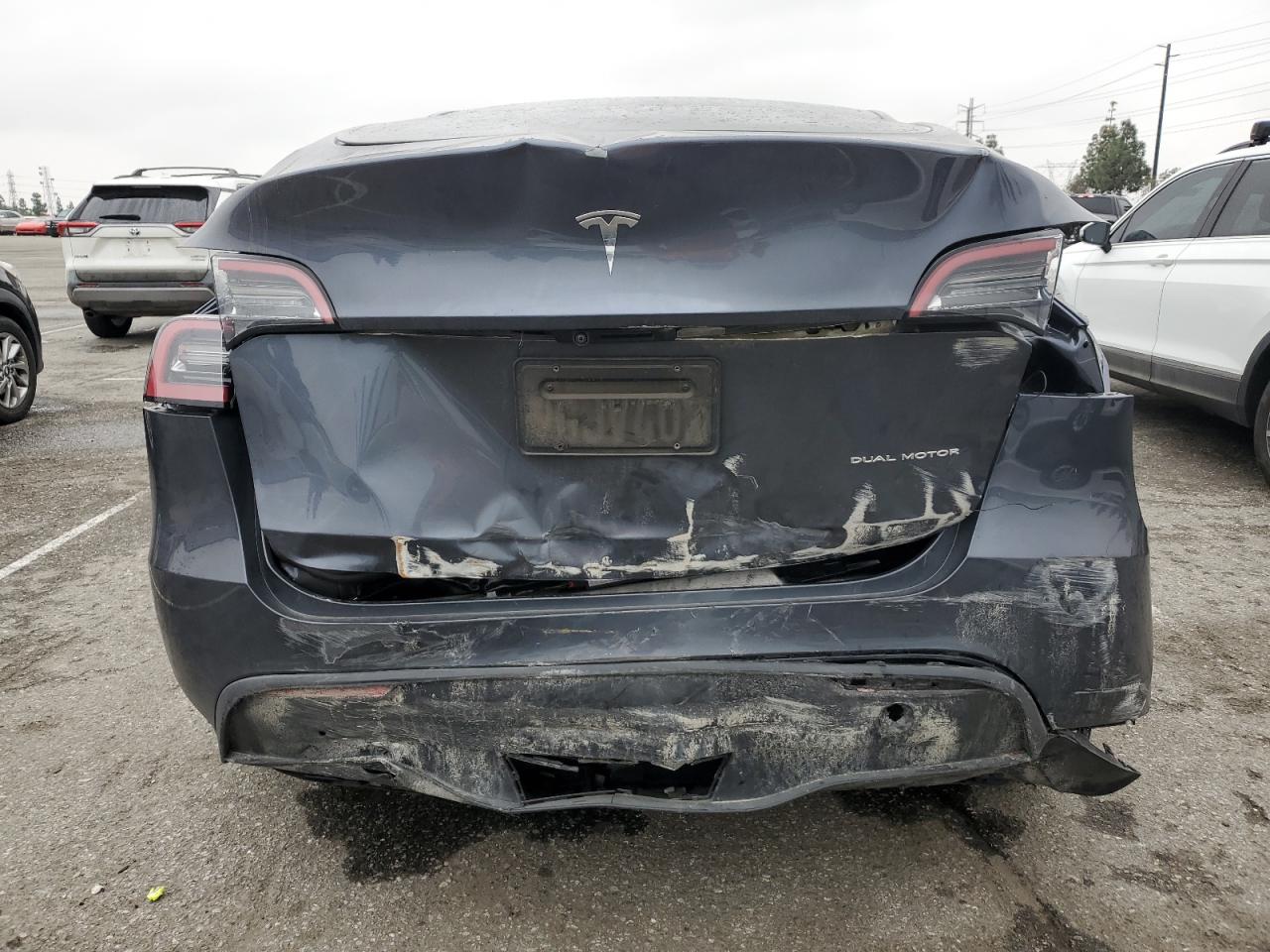 2023 TESLA MODEL Y  VIN:7SAYGDEE6PA103185