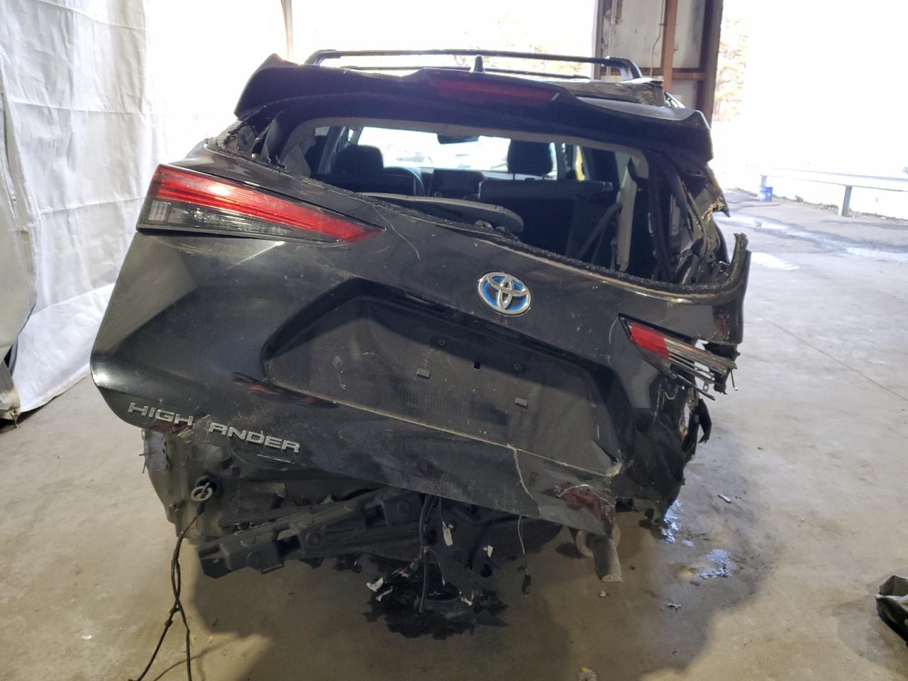 2022 TOYOTA HIGHLANDER HYBRID XLE VIN:5TDGBRCH7NS555742