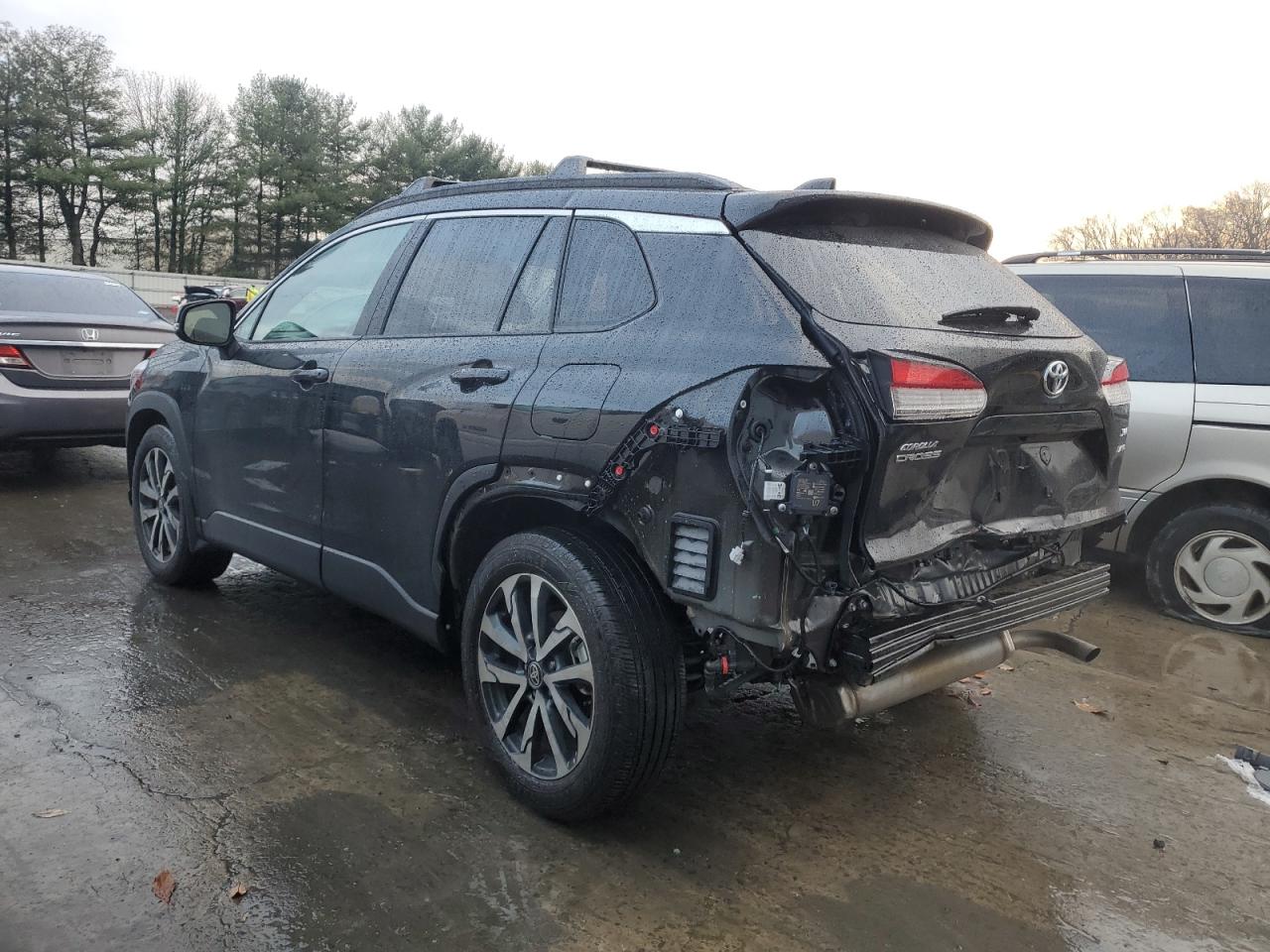 2024 TOYOTA COROLLA CROSS XLE VIN:7MUDAABGXRV099084