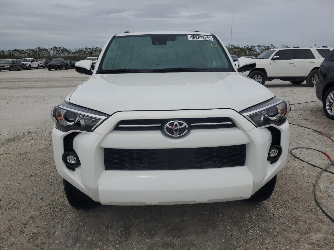 2024 TOYOTA 4RUNNER SR5 VIN:JTEEU5JR2R5309632