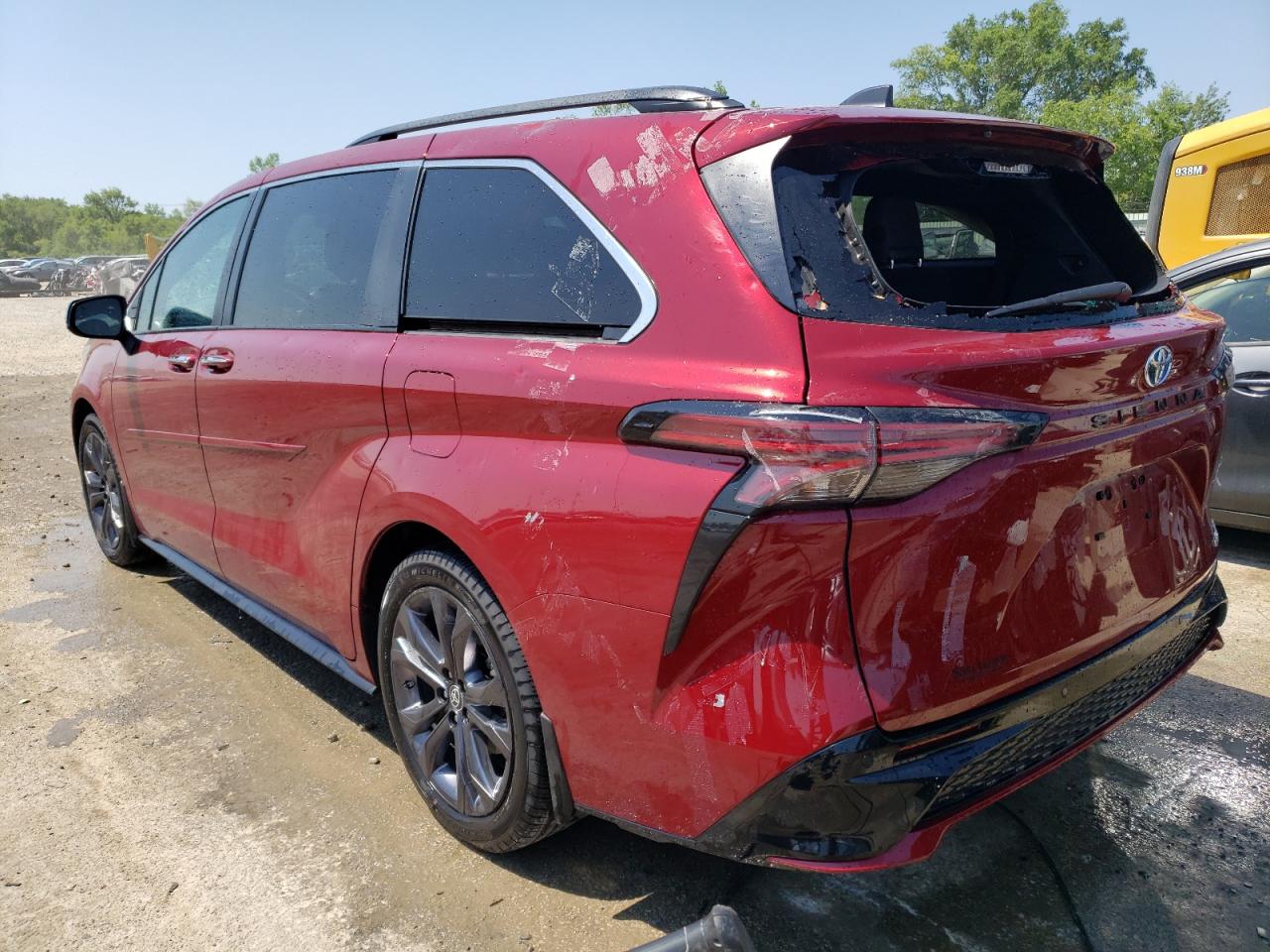 2022 TOYOTA SIENNA XSE VIN:5TDXRKEC4NS133755