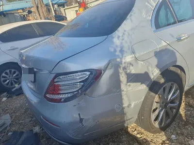 2017 Mercedes-Benz E 300 VIN: