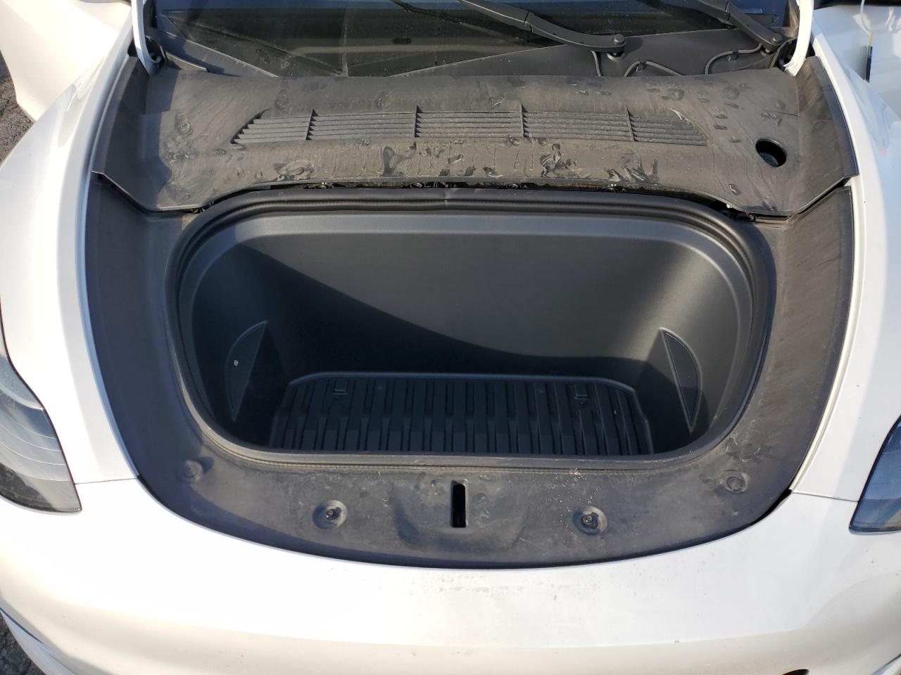 2023 TESLA MODEL Y  VIN:7SAYGDEE1PF638153