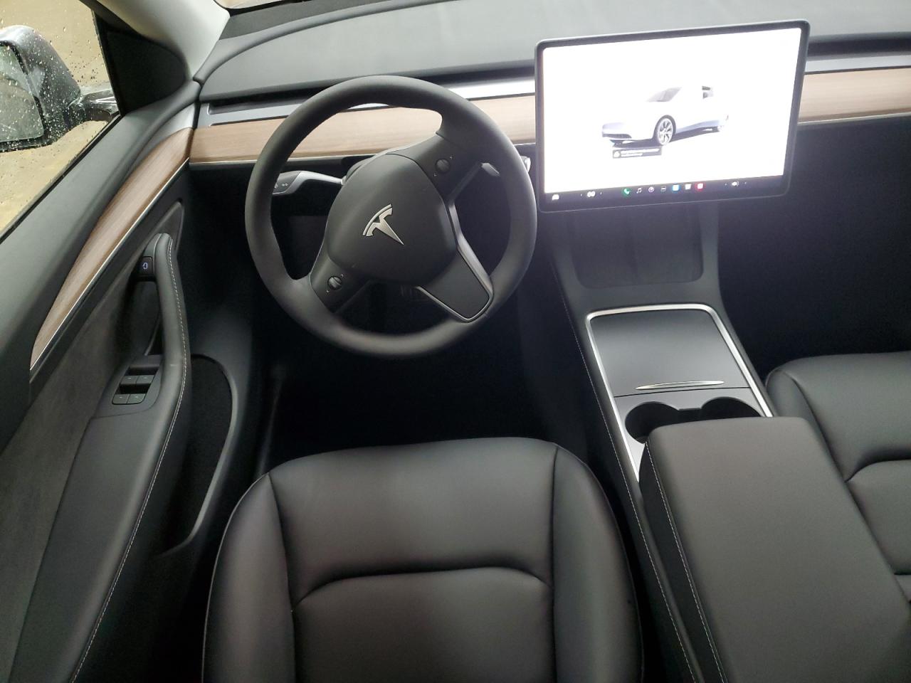 2024 TESLA MODEL Y  VIN:7SAYGDEE4RF200777