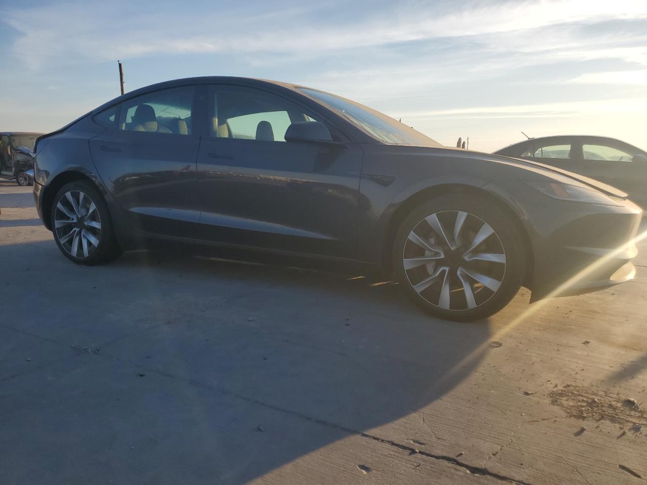 2024 TESLA MODEL 3  VIN:5YJ3E1EA1RF766582