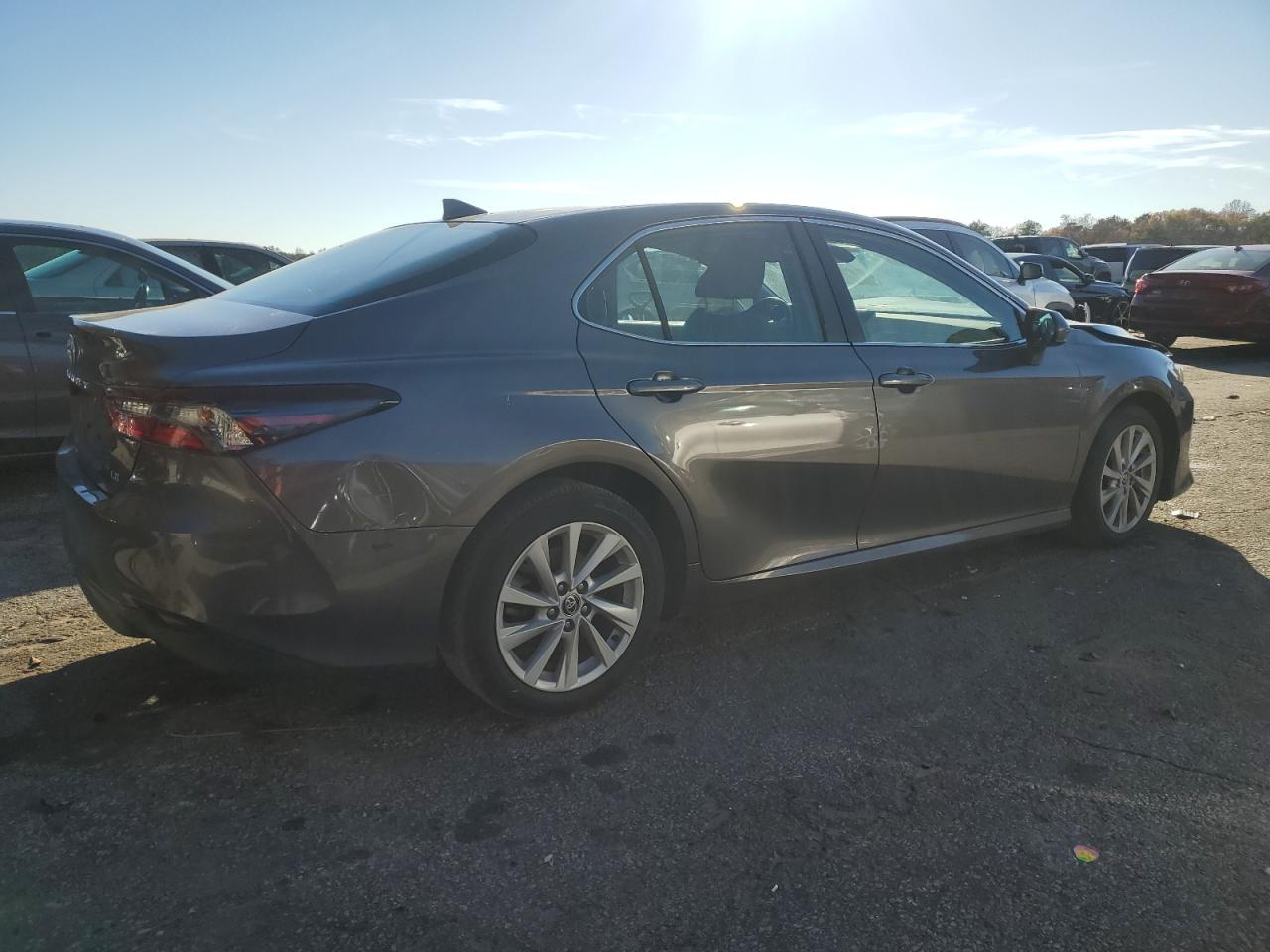 2022 TOYOTA CAMRY LE VIN:4T1C11AK1NU032905