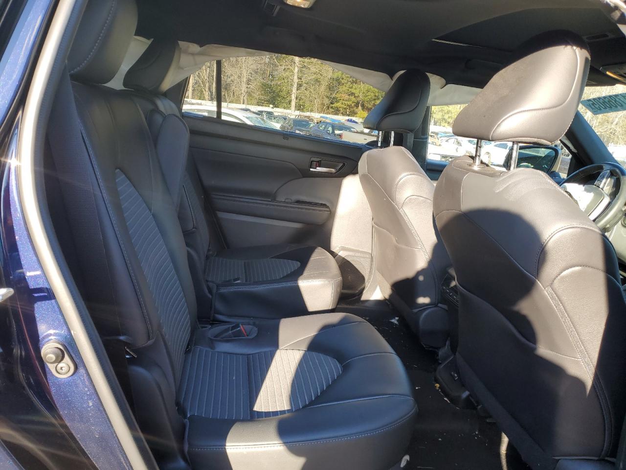 2022 TOYOTA HIGHLANDER XSE VIN:5TDLZRBHXNS239294