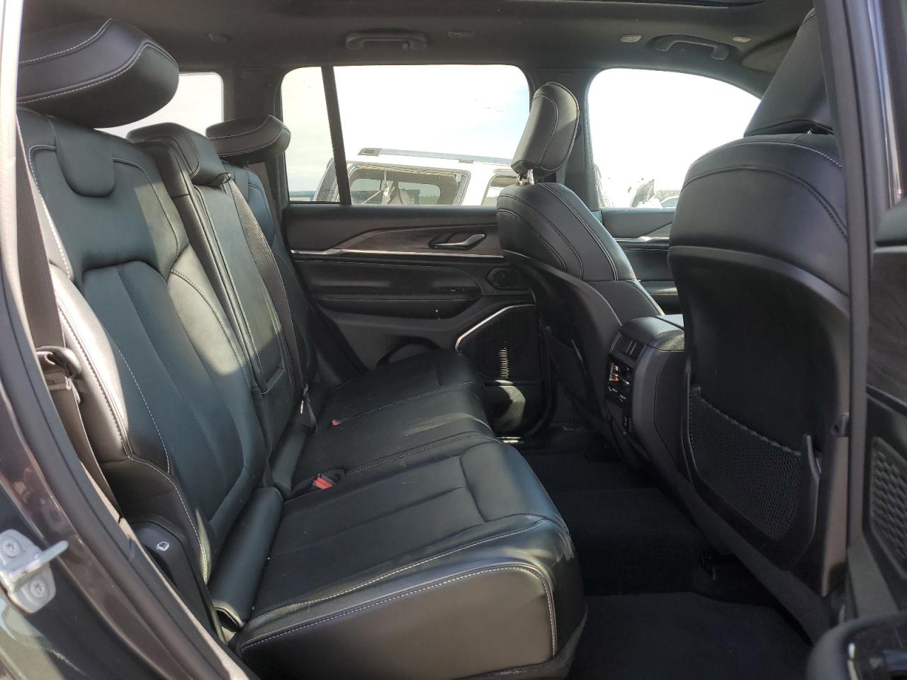 2022 JEEP GRAND CHEROKEE OVERLAND VIN:1C4RJHDG9N8604021