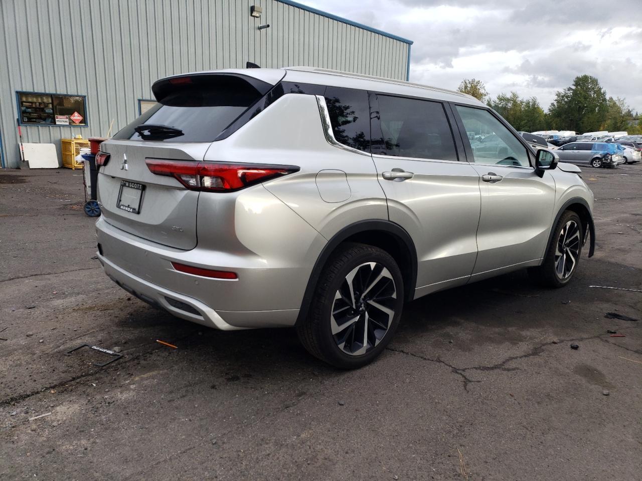 2022 MITSUBISHI OUTLANDER SEL VIN:JA4J4VA84NZ007475