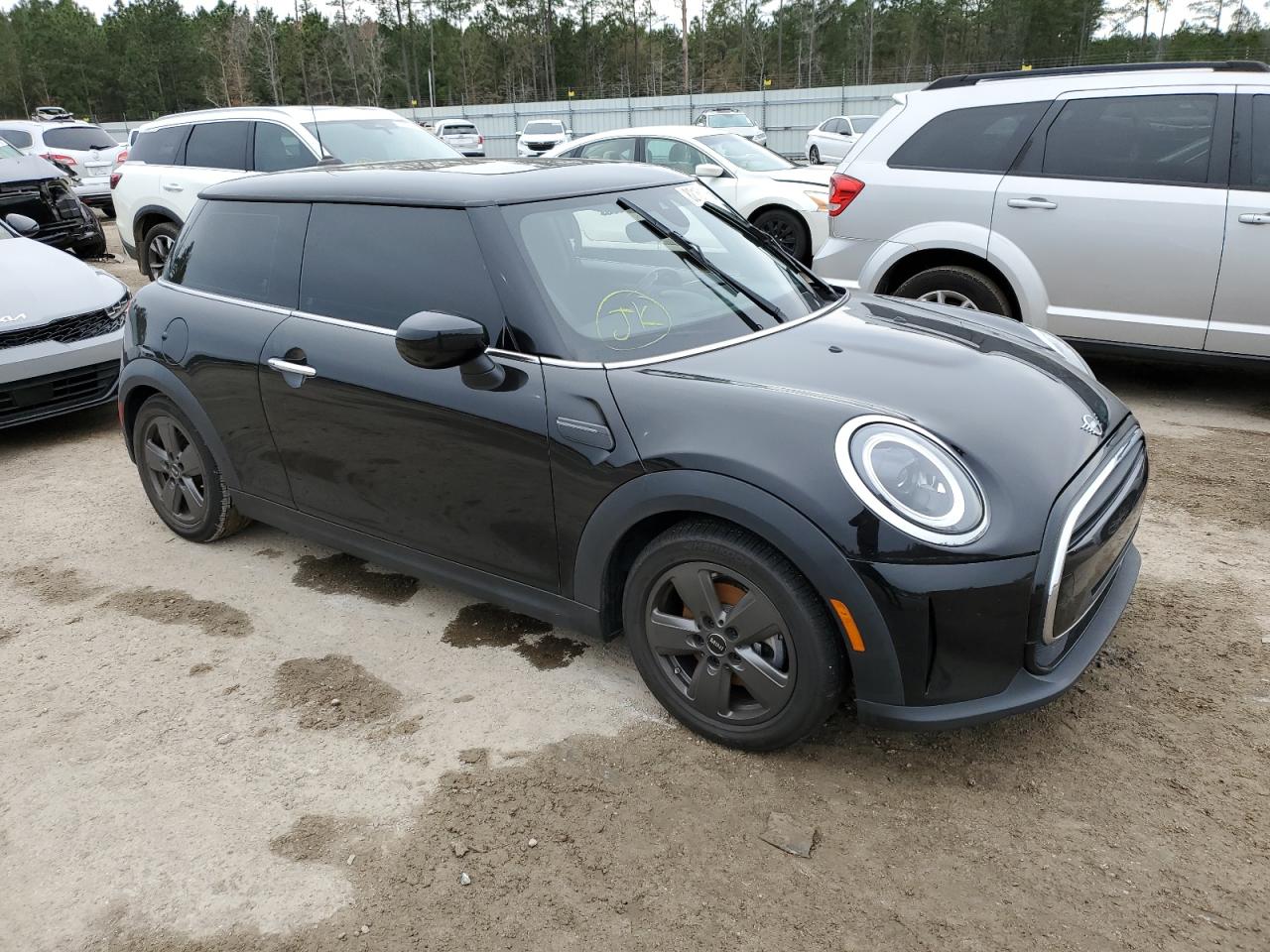 2022 MINI COOPER  VIN:WMW33DH0XN2R43568