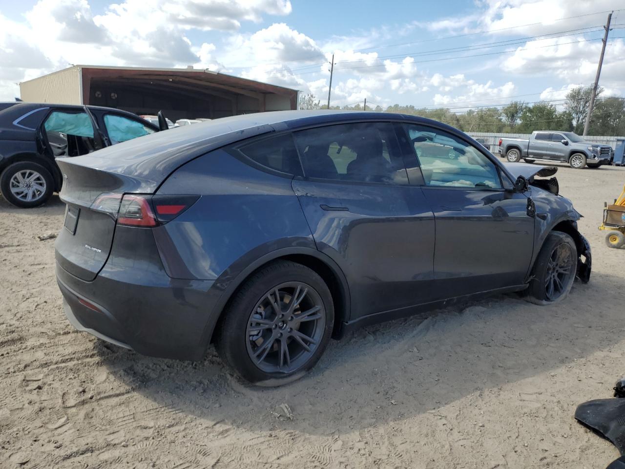 2024 TESLA MODEL Y  VIN:7SAYGDEE1RA322283