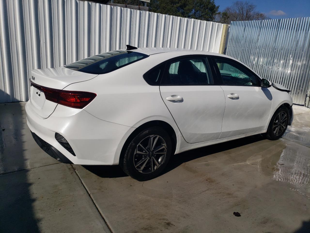 2023 KIA FORTE LX VIN:3KPF24AD1PE573696