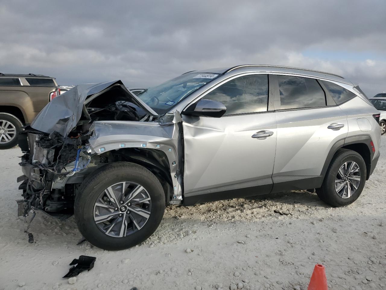 2022 HYUNDAI TUCSON BLUE VIN:KM8JBCA13NU063760