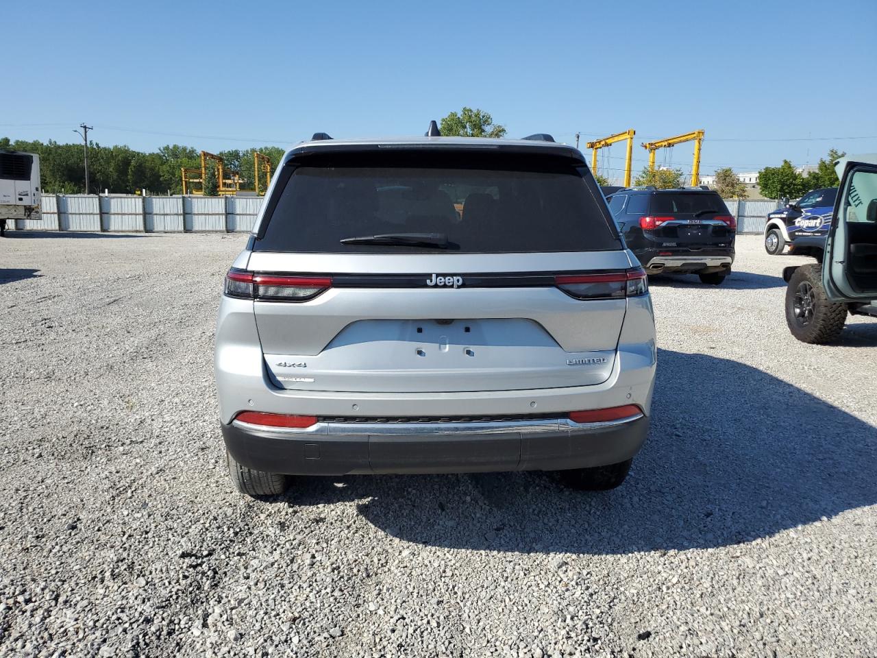 2024 JEEP GRAND CHEROKEE LIMITED VIN:1C4RJHBG0RC166561