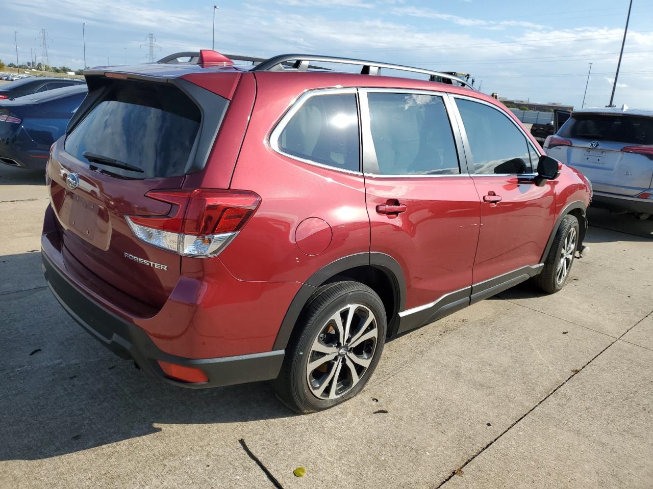 2022 SUBARU FORESTER LIMITED VIN:JF2SKAPC2NH470825