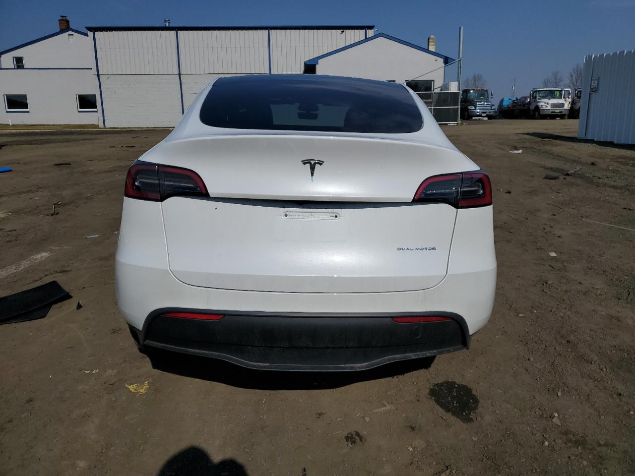 2023 TESLA MODEL Y  VIN:7SAYGDEEXPF837203