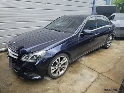 2015 Mercedes-Benz E 300 VIN: