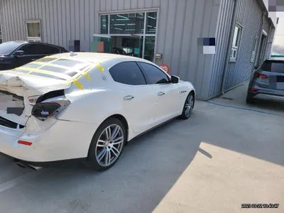 2016 Maserati Ghibli VIN: