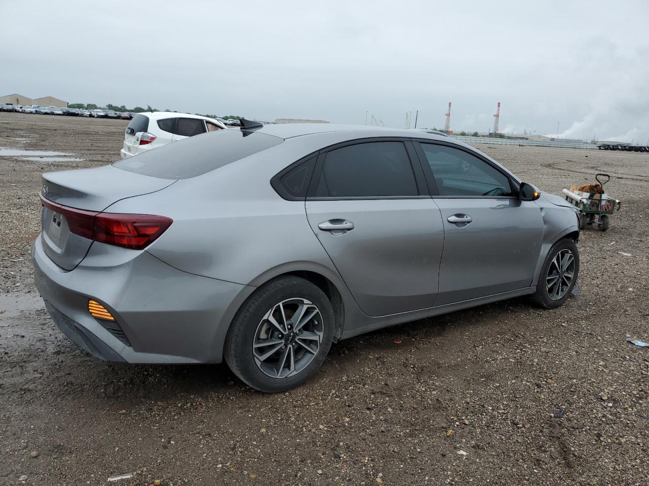 2023 KIA FORTE LX VIN:3KPF24AD2PE635316