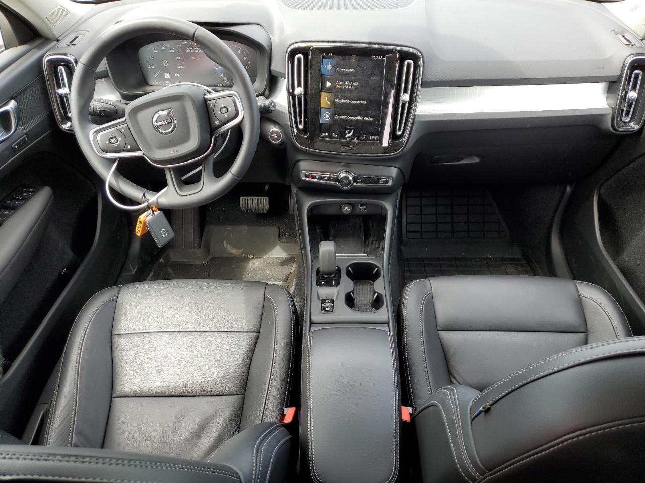 2022 VOLVO XC40 T5 MOMENTUM VIN:YV4162UK0N2647095