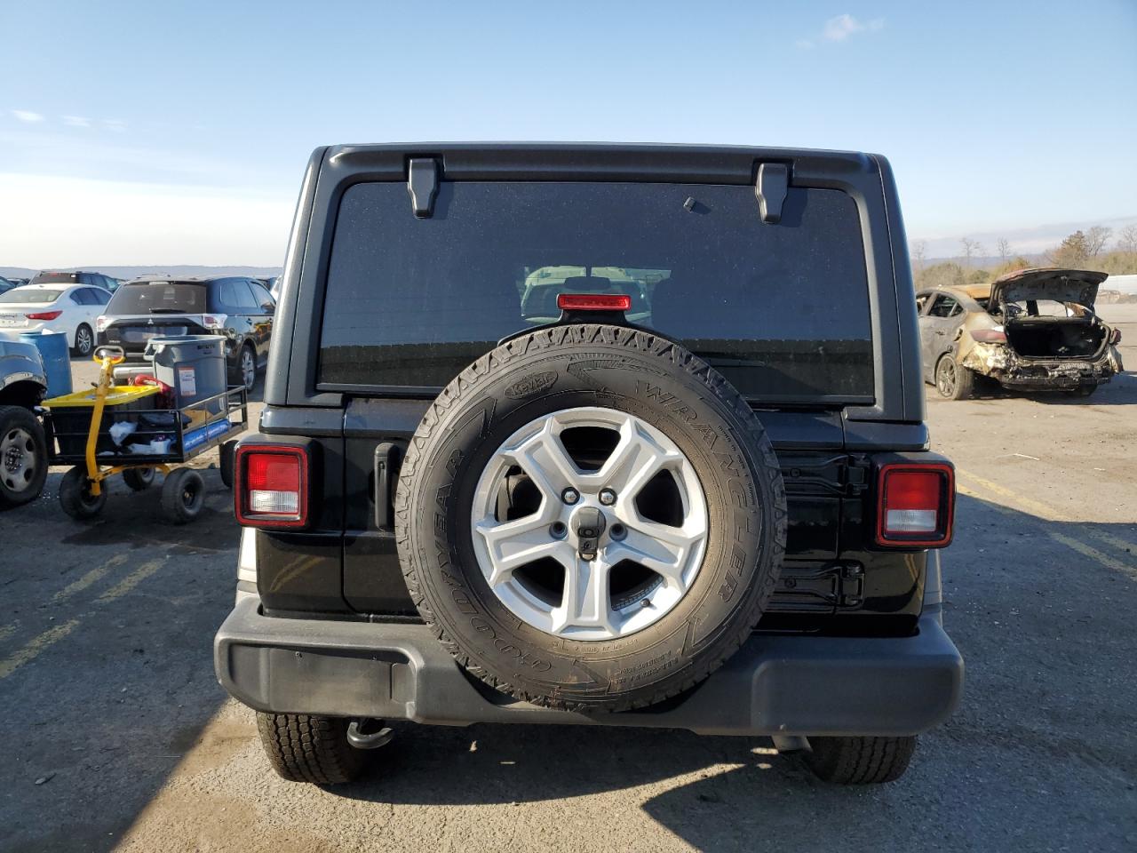 2022 JEEP WRANGLER UNLIMITED SPORT VIN:1C4HJXDN2NW132521