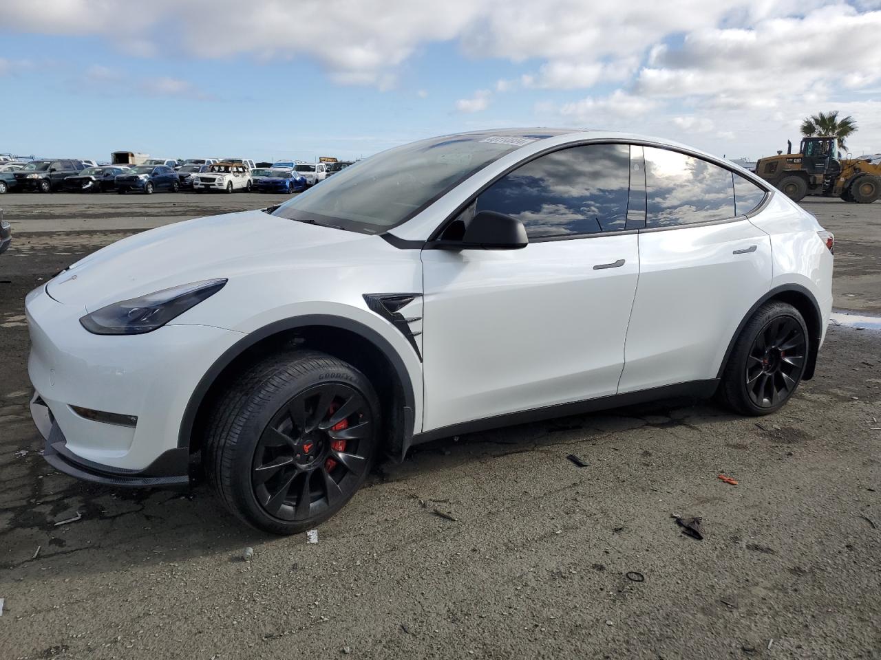 2023 TESLA MODEL Y  VIN:7SAYGDEE9PF834390