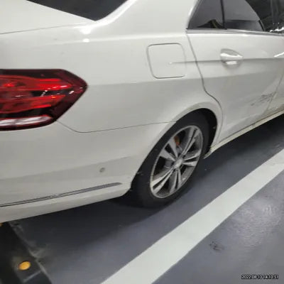 2014 Mercedes-Benz E 200 VIN: