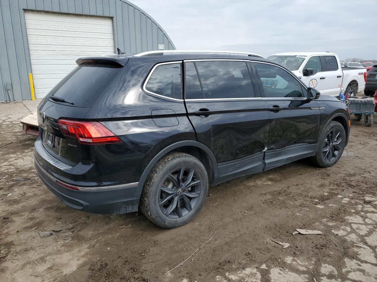 2022 VOLKSWAGEN TIGUAN SE VIN:3VV2B7AX9NM102281