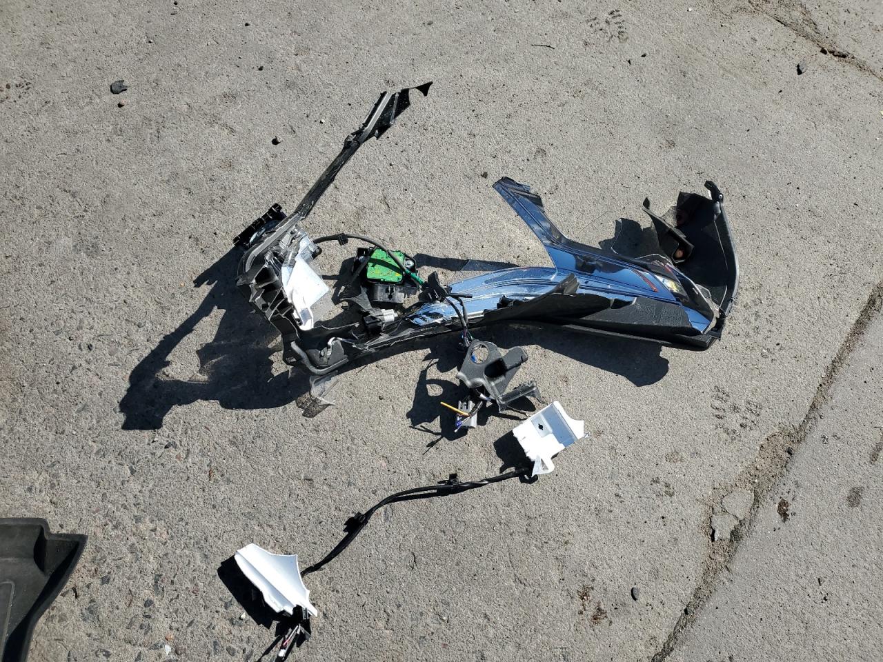 2022 SUBARU FORESTER TOURING VIN:JF2SKARC8NH477811