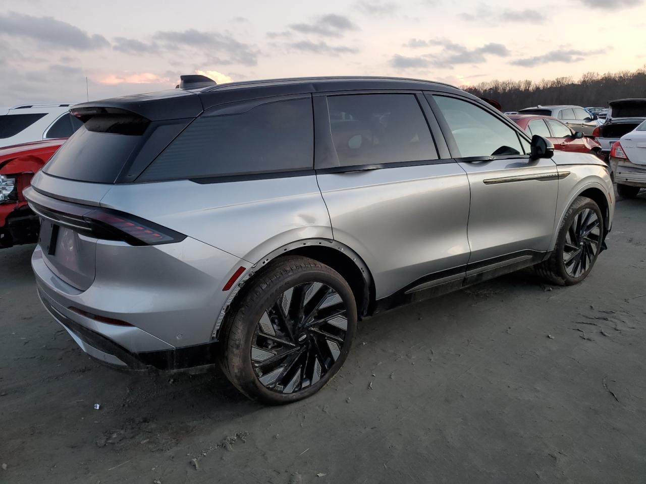 2024 LINCOLN NAUTILUS RESERVE VIN:5LMPJ8KAXRJ784333
