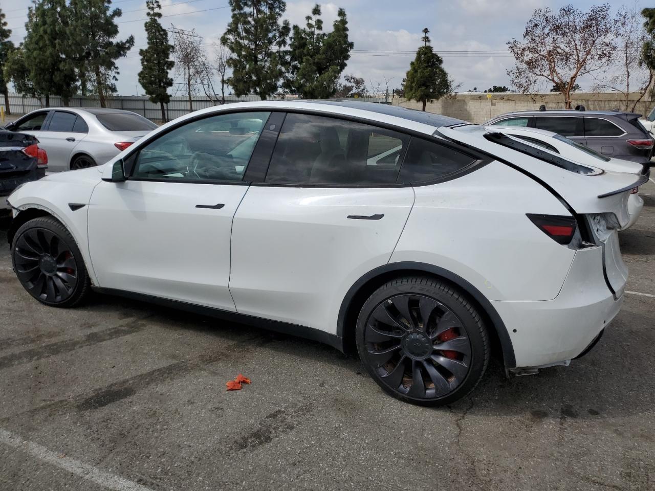 2022 TESLA MODEL Y  VIN:7SAYGDEF2NF317678