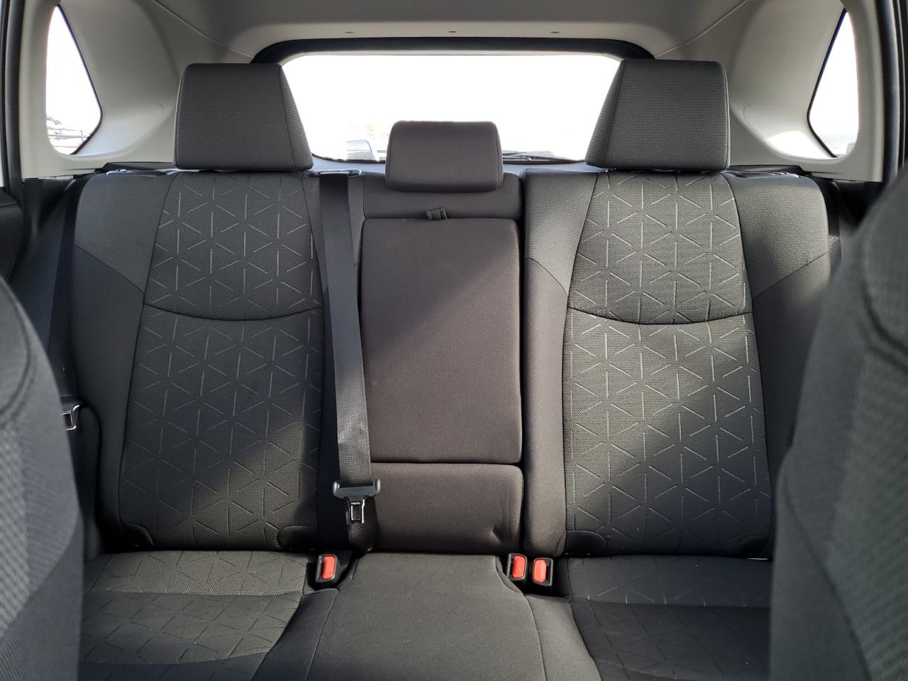 2022 TOYOTA RAV4 XLE VIN:2T3W1RFV2NC180066