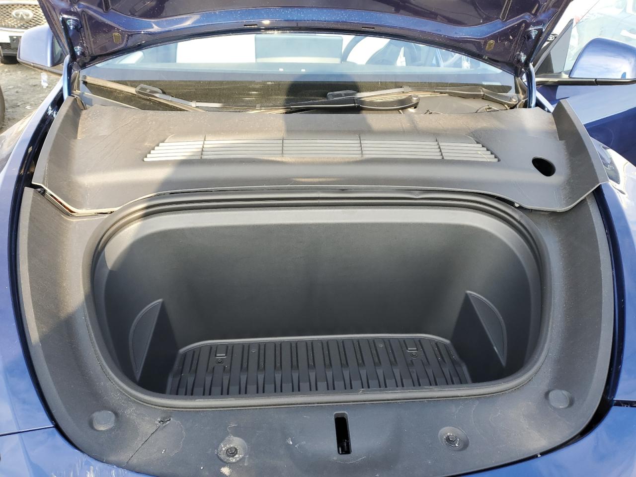 2024 TESLA MODEL Y  VIN:7SAYGDEF4RF026492