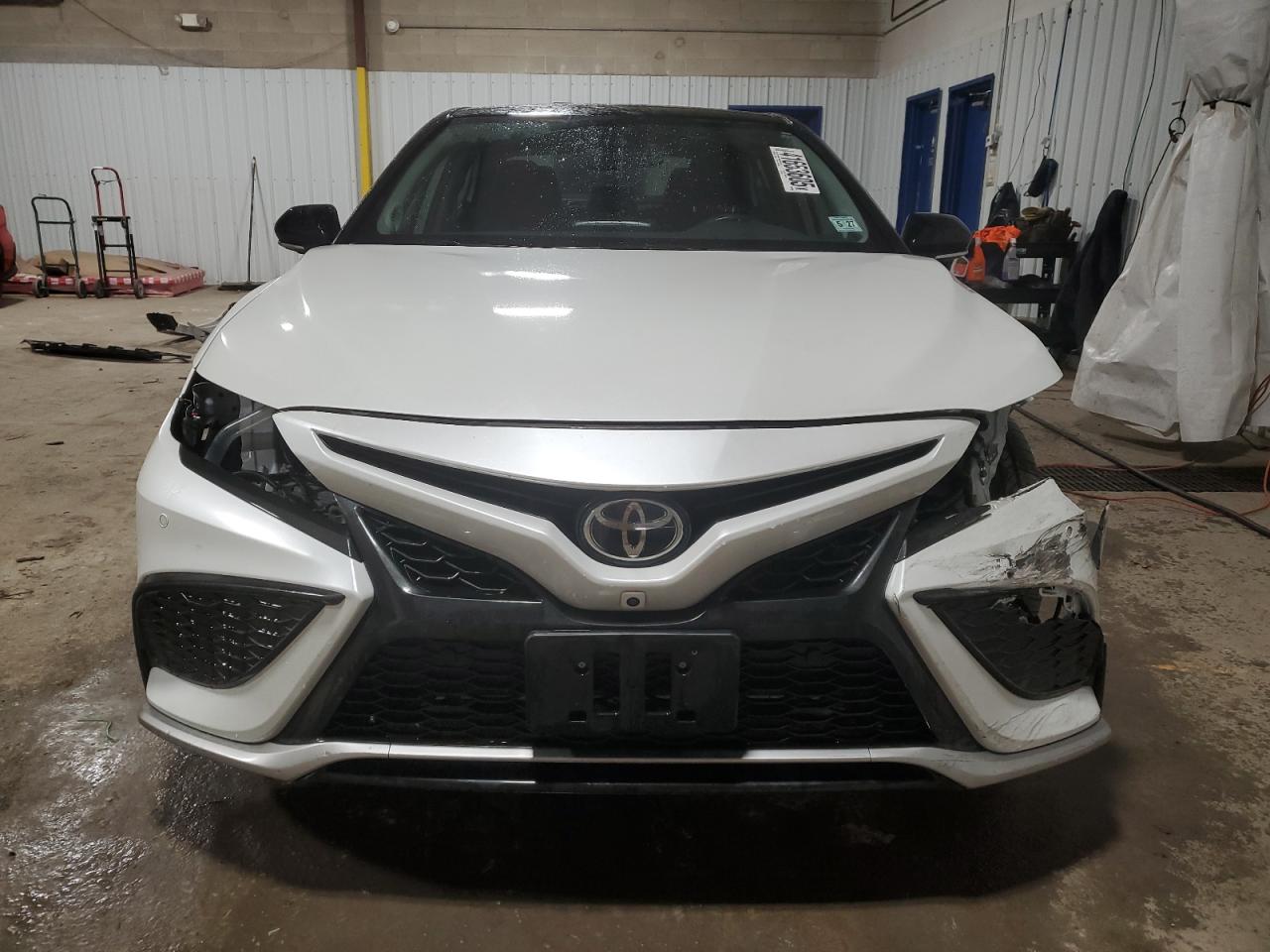 2022 TOYOTA CAMRY XSE VIN:JA4ARUAU1RU002102