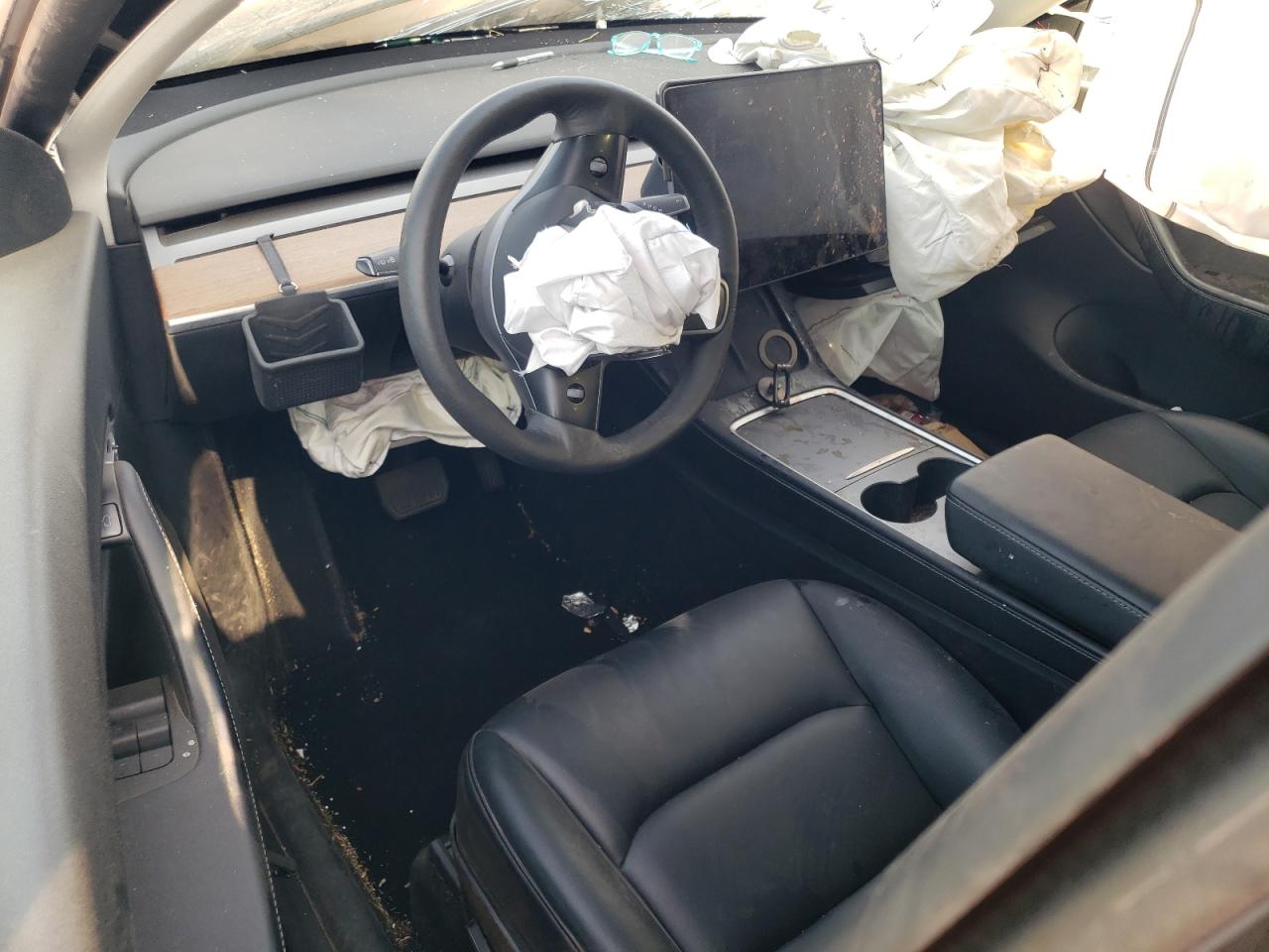 2022 TESLA MODEL Y  VIN:7SAYGAEE2NF383055