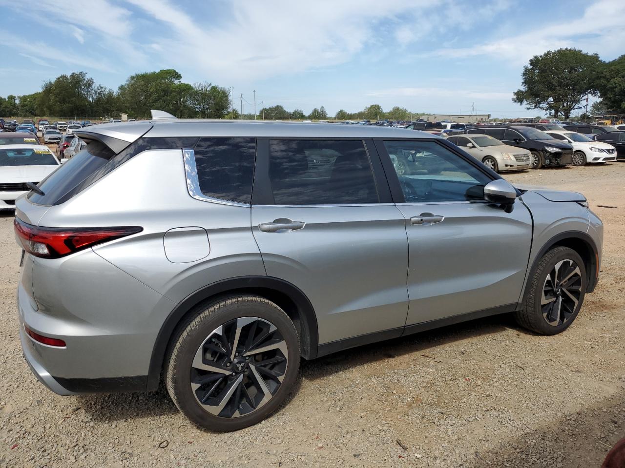 2024 MITSUBISHI OUTLANDER SE VIN:JA4J3VA84RZ013897