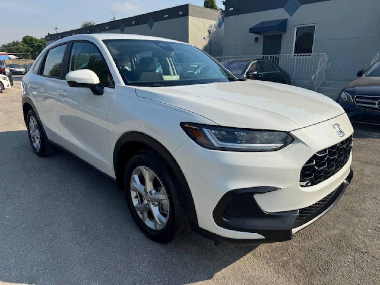 2024 HONDA HR-V LX VIN:3CZRZ1H31RM728528