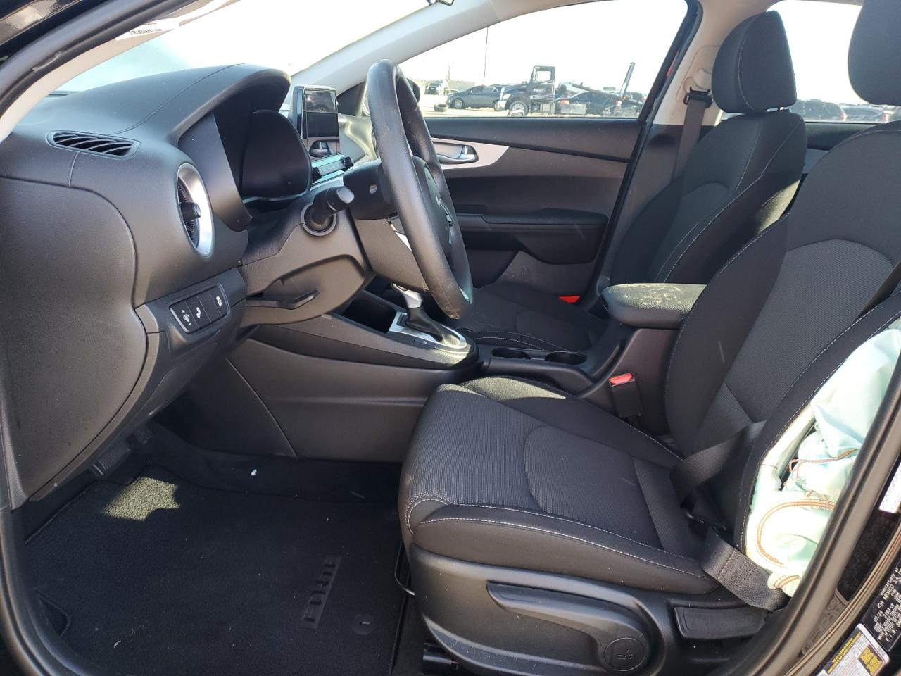 2024 KIA FORTE LX VIN:3KPF24ADXRE837369