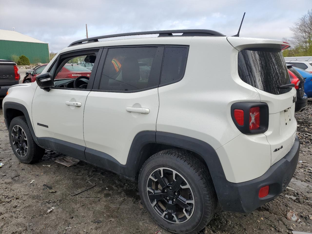 2023 JEEP RENEGADE LATITUDE VIN:ZACNJDB10PPP44473