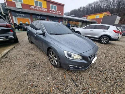 2018 Volvo S60 YV1FS79B0J2466713 VIN:YV1FS79B0J2466713