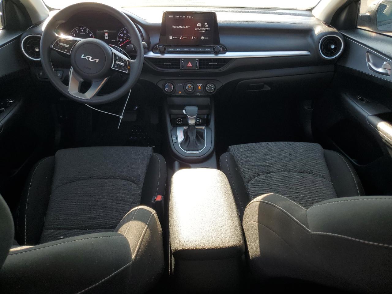 2023 KIA FORTE LX VIN:3KPF24AD8PE509753