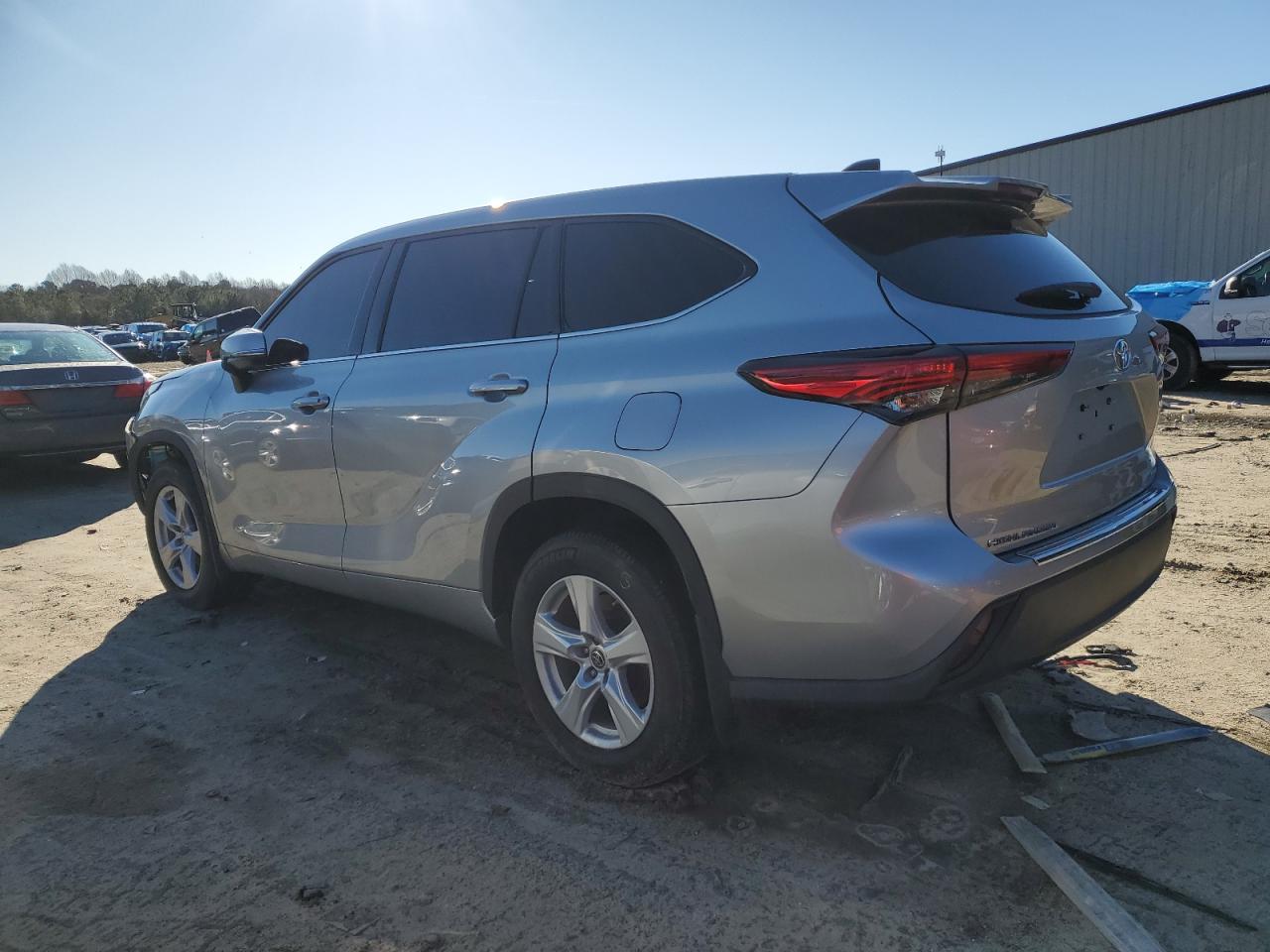 2022 TOYOTA HIGHLANDER L VIN:5TDBZRBHXNS579850