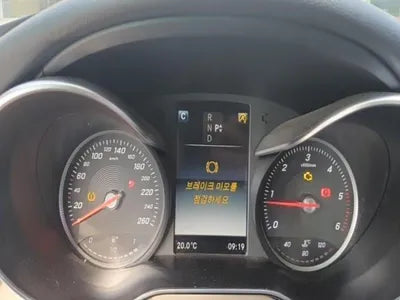 2016 Mercedes-Benz C 220 VIN: