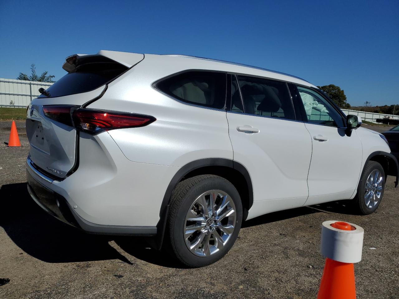 2023 TOYOTA HIGHLANDER L VIN:5TDKDRBH2PS036414