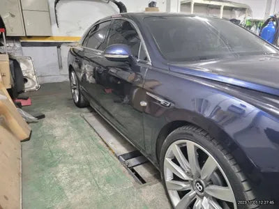 2016 Bentley Flying Spur SCBEL53W3GC056083 VIN:SCBEL53W3GC056083